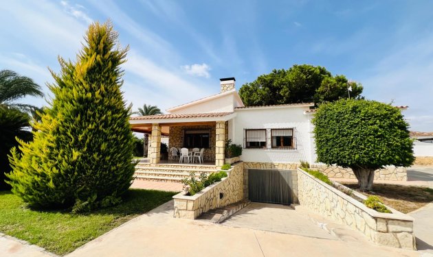 Resale - Chalet - Elche Pedanías - Maitino-Perleta