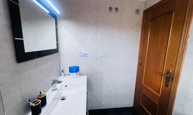 Resale - Townhouse - Elche - Campo de Fútbol