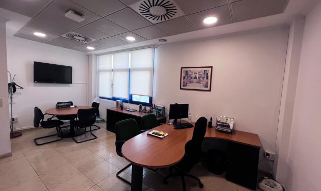 Long Term Rental - Nave industrial - Alicante - Poligono de atalayas