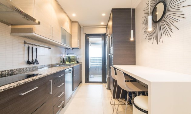 Resale - Planta baja - Elche - Travalón