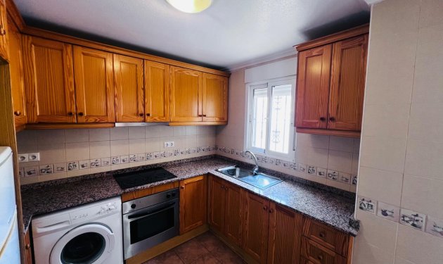 Resale - Chalet - Algorfa - Urb. lo crispin