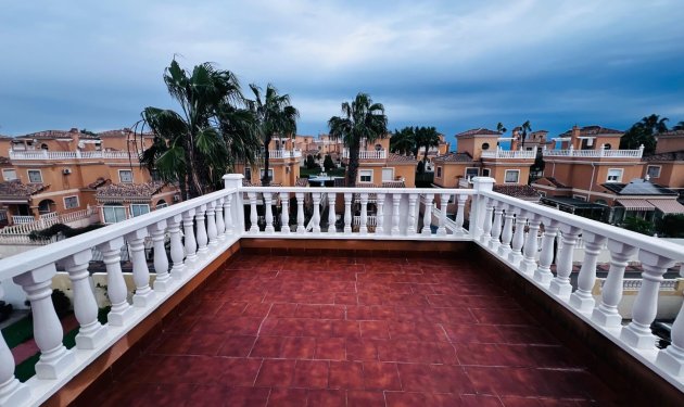 Resale - Chalet - Algorfa - Urb. lo crispin