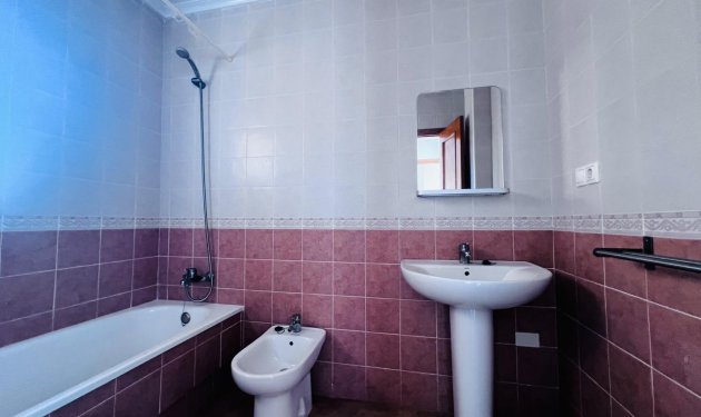 Resale - Chalet - Algorfa - Urb. lo crispin