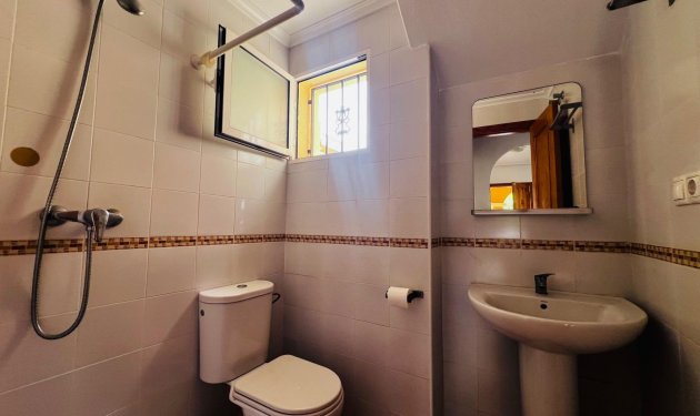 Resale - Chalet - Algorfa - Urb. lo crispin