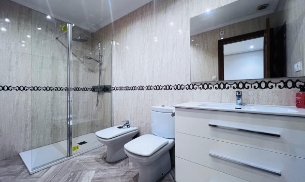 Resale - Piso - Elche - Centro