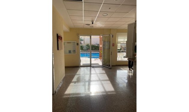 Resale - Apartamento - Orihuela Costa - Campoamor