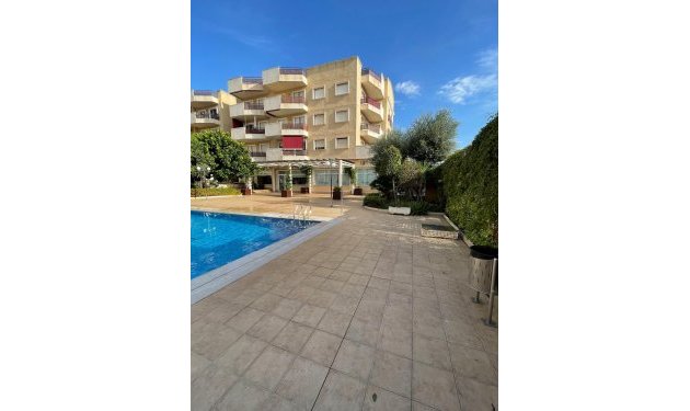 Resale - Apartamento - Orihuela Costa - Campoamor