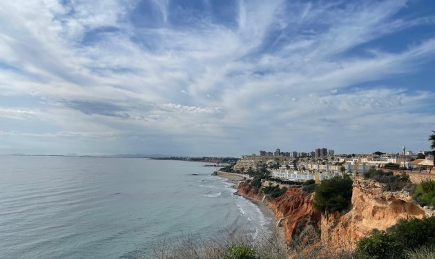 Resale - Apartamento - Orihuela Costa - Campoamor