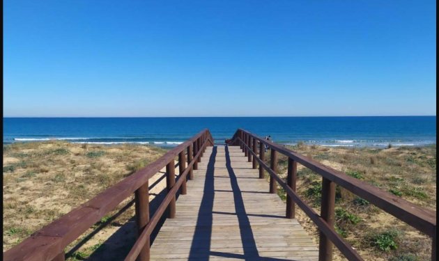 Resale - Piso - Torrevieja - Playa de la mata