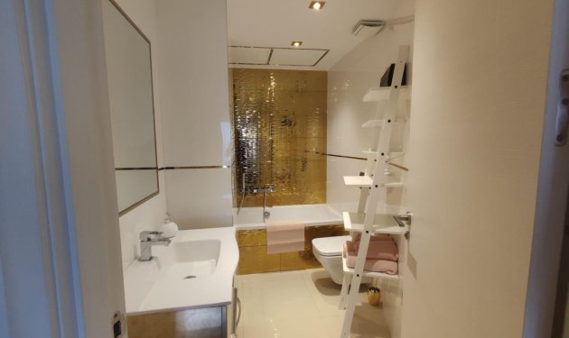 Resale - Piso - Torrevieja - Playa de la mata