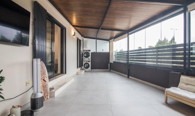 Resale - Planta baja - Elche - Travalón