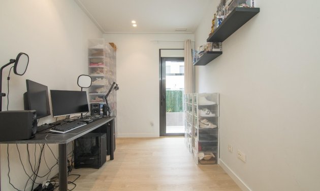 Resale - Planta baja - Elche - Travalón