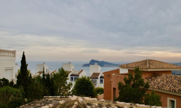 Resale - Villa - Altea