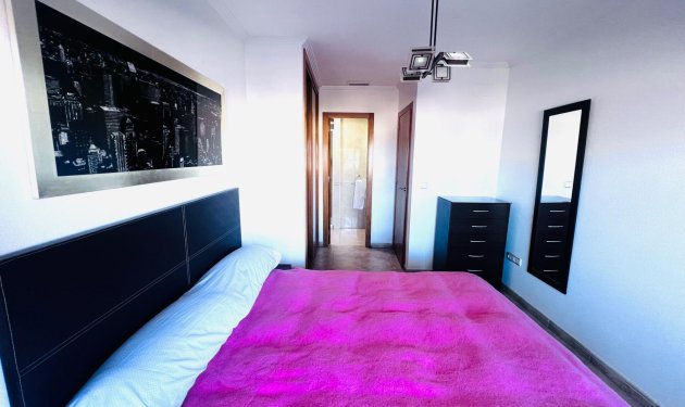 Resale - Piso - Arenales del Sol