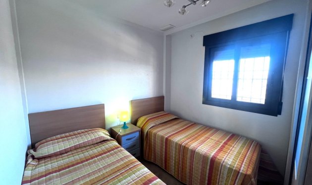 Resale - Piso - Arenales del Sol