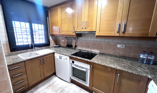 Resale - Piso - Arenales del Sol