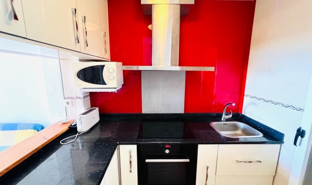 Herverkoop - Apartamento - Arenales del Sol