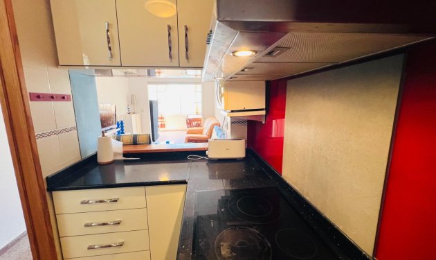 Herverkoop - Apartamento - Arenales del Sol