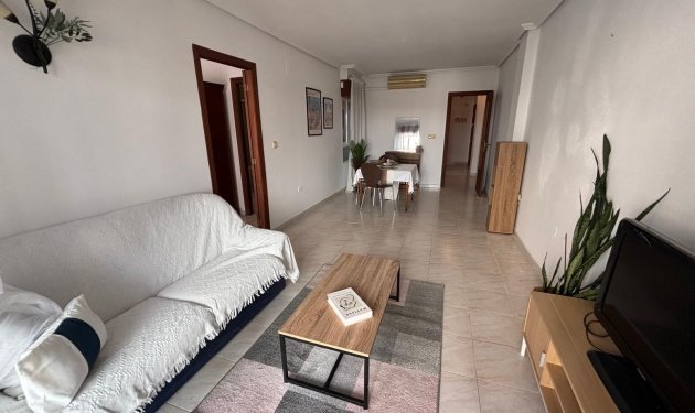 Resale - Apartamento - Torrevieja - Centro