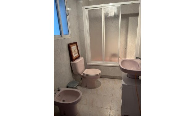 Resale - Apartamento - Torrevieja - Centro