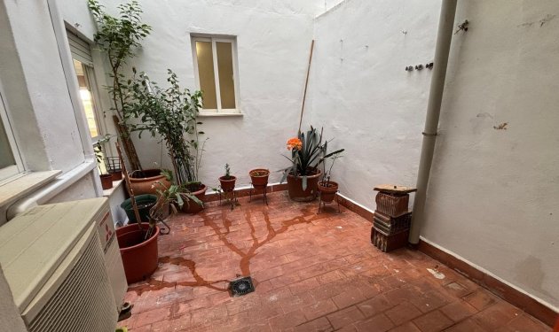 Resale - Apartamento - Torrevieja - Centro