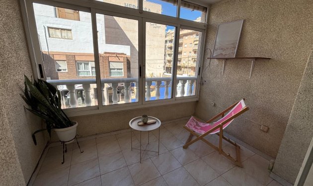 Resale - Apartamento - Torrevieja - Centro