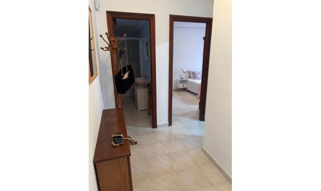 Resale - Apartamento - Torrevieja - Centro