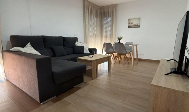 Resale - Apartamento - Elche - Altabix