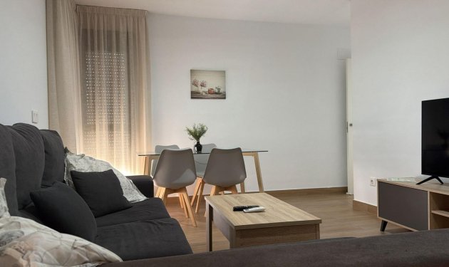 Resale - Apartamento - Elche - Altabix