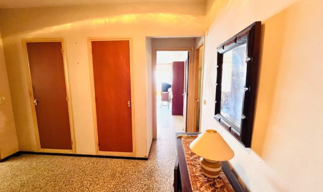 Resale - Apartamento - Santa Pola - Santiago bernabeu