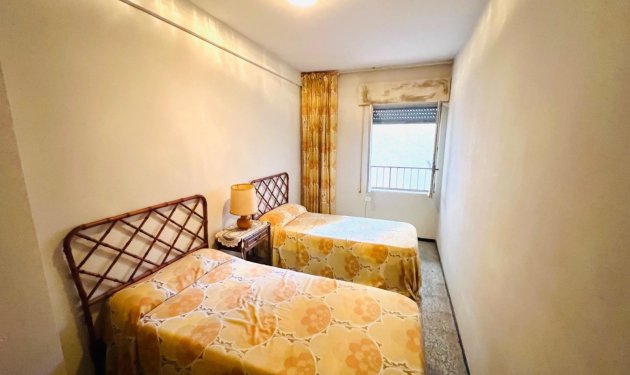 Resale - Apartamento - Santa Pola - Santiago bernabeu