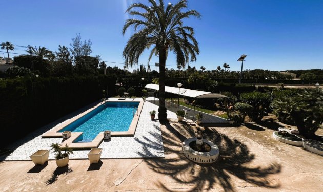 Resale - Chalet - Valverde (Alicante) - Valverde