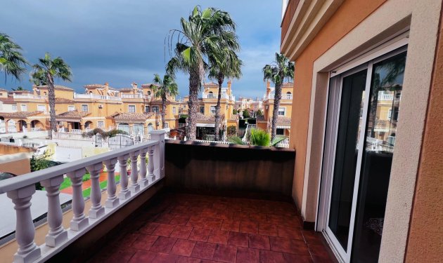 Resale - Chalet - Algorfa - Urb. lo crispin