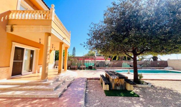 Resale - Chalet - Elche Pedanías - Valverde
