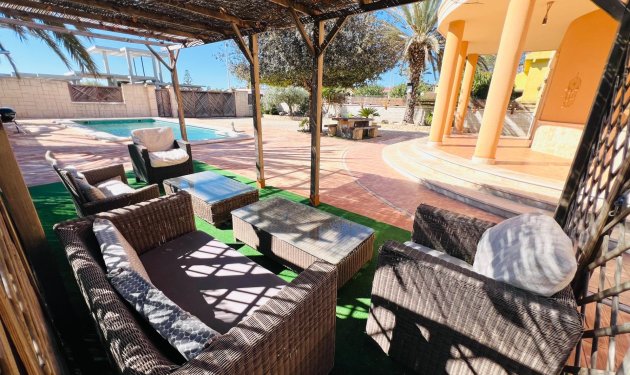 Resale - Chalet - Elche Pedanías - Valverde