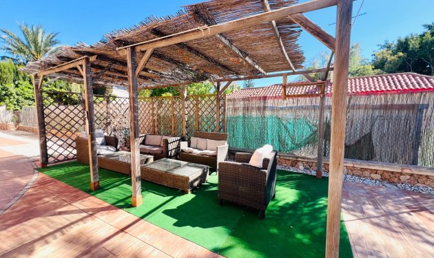 Resale - Chalet - Elche Pedanías - Valverde
