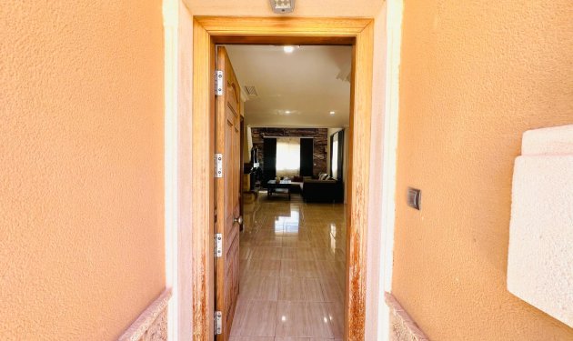 Resale - Chalet - Elche Pedanías - Valverde