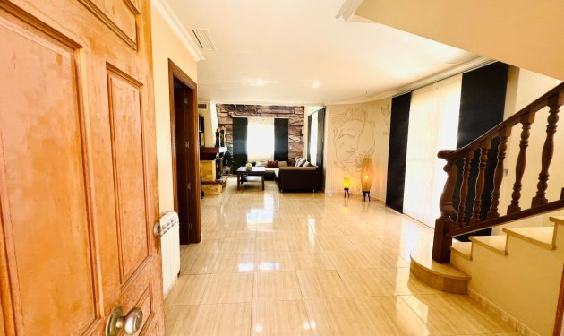 Resale - Chalet - Elche Pedanías - Valverde