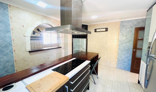 Resale - Chalet - Elche Pedanías - Valverde