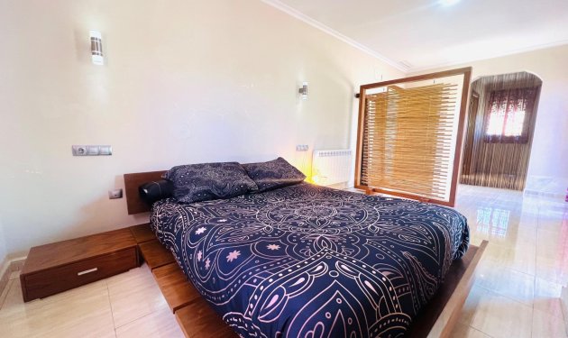 Resale - Chalet - Elche Pedanías - Valverde