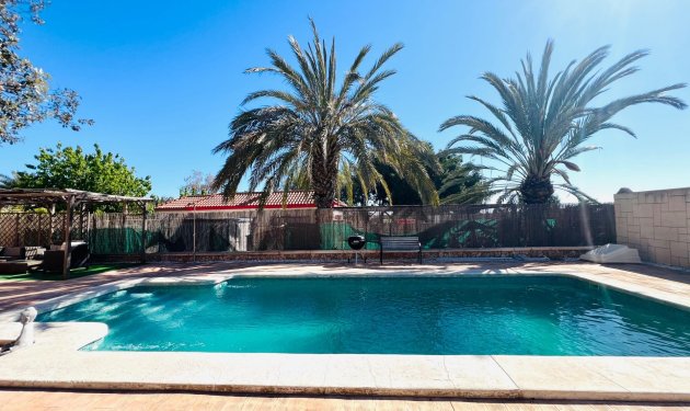 Resale - Chalet - Elche Pedanías - Valverde