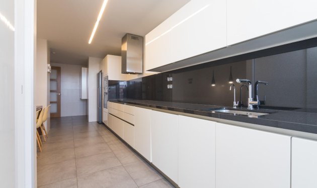 Resale - Penthouse - Elche - Plaza Crevillente-Juzgados