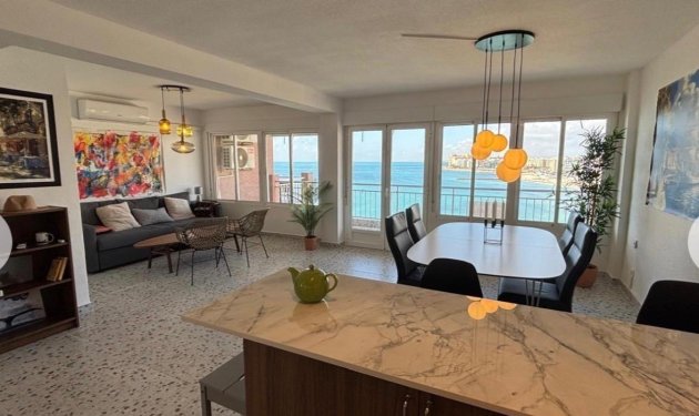Resale - Apartamento - Torrevieja - Playa de los Locos