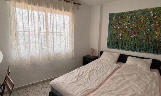 Resale - Apartamento - Torrevieja - Playa de los Locos