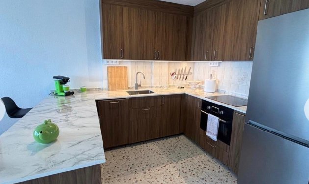 Resale - Apartamento - Torrevieja - Playa de los Locos