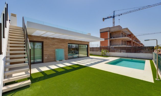 Resale - Villa - Los Alcázares - Las Lomas del Rame-Bahía Bella