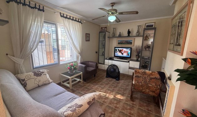 Resale - Casa Tipo Dúplex - Torrevieja - Los Frutales