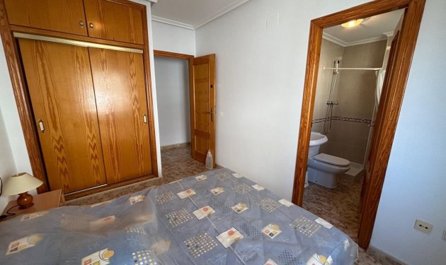 Resale - Apartamento - Torrevieja - Centro