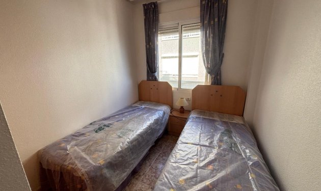 Resale - Apartamento - Torrevieja - Centro