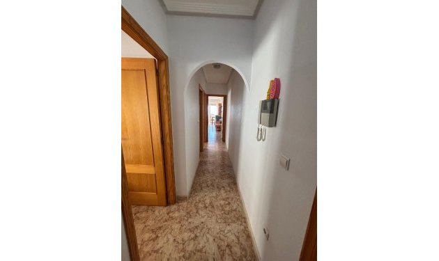 Resale - Apartamento - Torrevieja - Centro